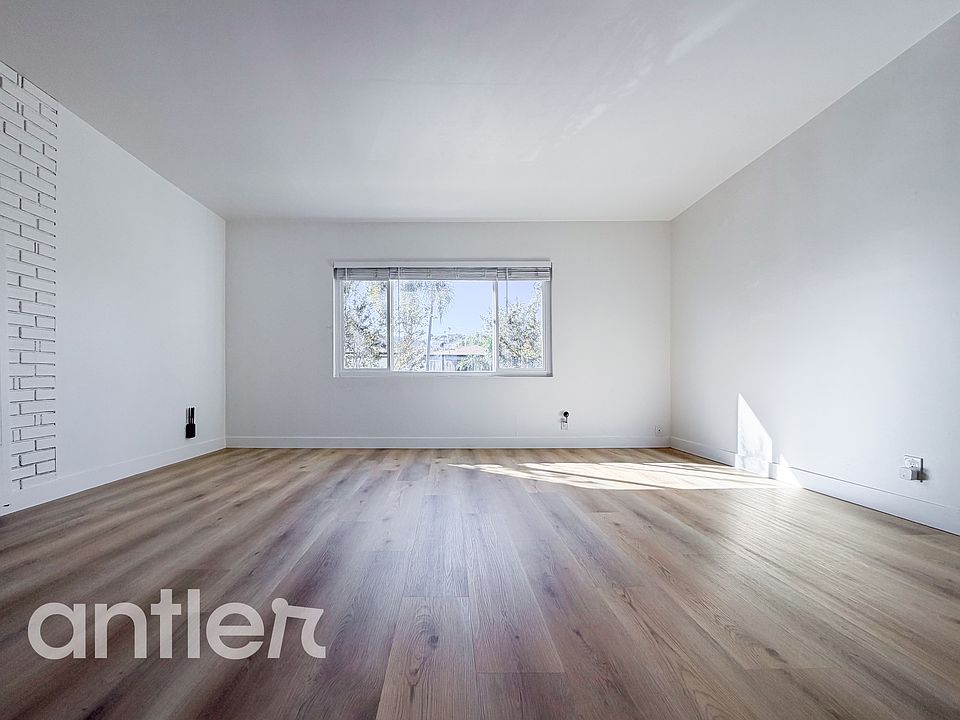 1st image of 4034 Palmwood Dr #P4