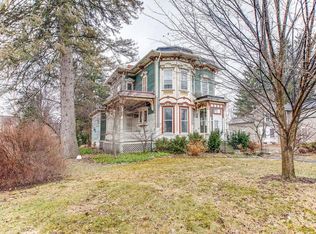 41 Seneca St, Dundee, NY 14837