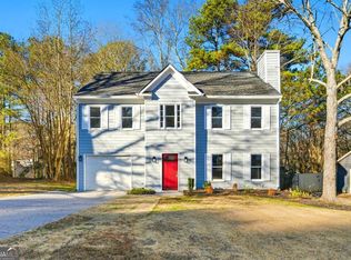 922 Fox Valley Ct, Stone Mountain, GA 30088