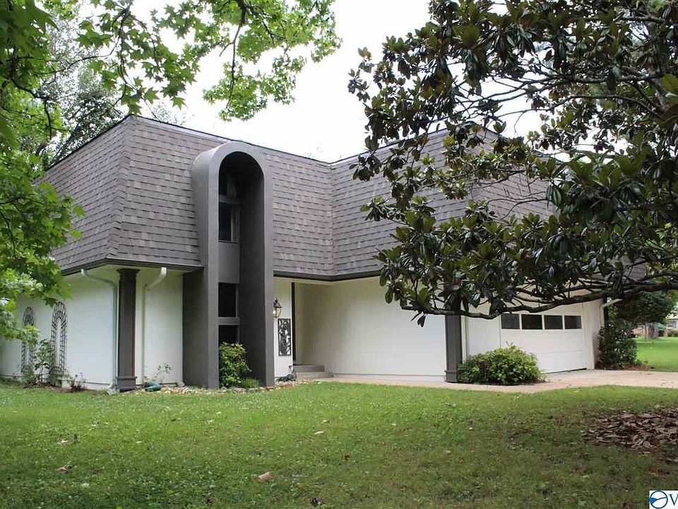1st image of 2101 Aftonbrae Dr SE