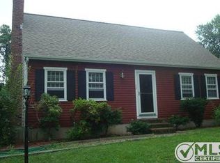 12 Woodridge Rd, East Sandwich, MA 02537