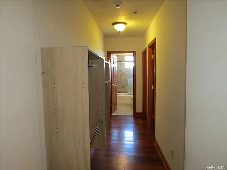 2 E Main St #5 — Photo 3