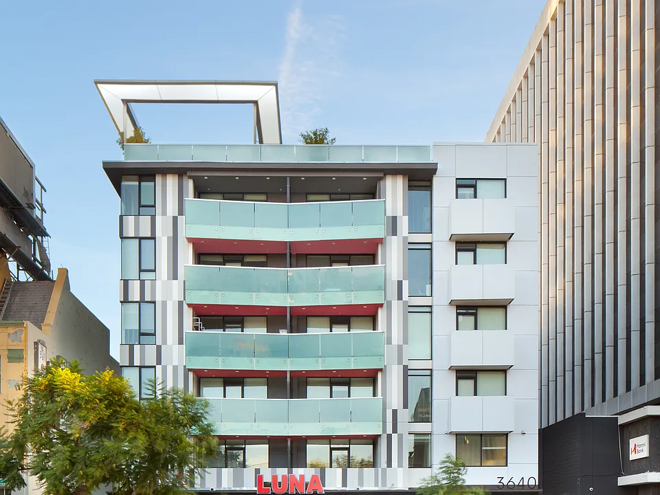 Building Photo 5