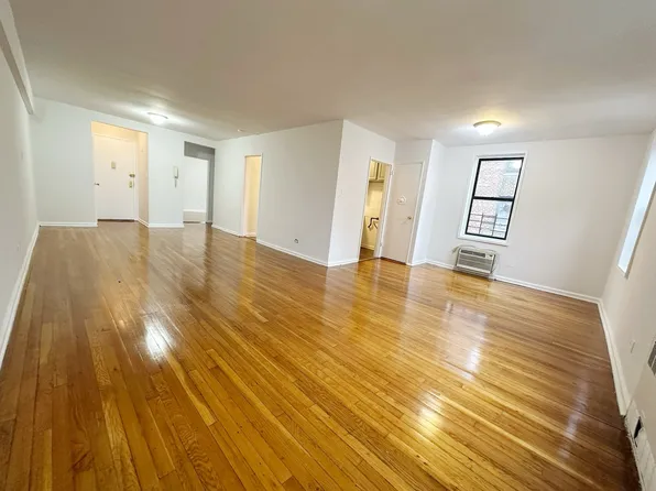 9303 Shore Road image 10 of 15