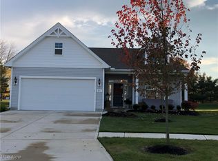 867 Cedar Crest Dr, Elyria, OH 44035