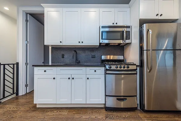 Rented by Rennit Inc. | media 2