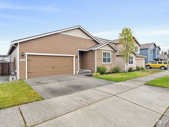 2nd image of 1906 72nd Avenue SE
