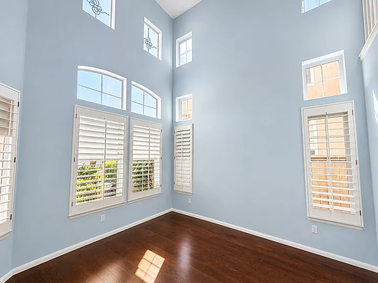 3574 Torrey View Ct — Photo 8