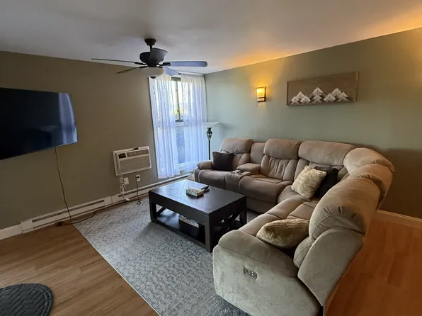 189 Stratton Rd APT H1, Williamstown, MA 01267