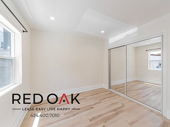 5th image of 1861 S Sycamore Ave #186575B