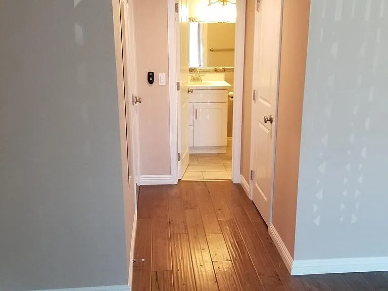 955 E 3rd St #206 — Photo 38