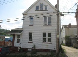 634 2nd St, Braddock, PA 15104