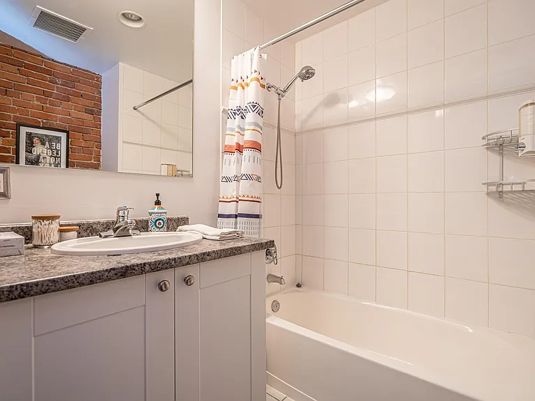 518 Beatty St #303 — Photo 18