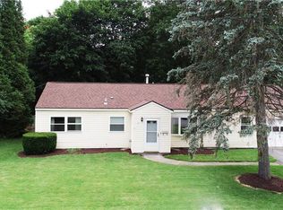 21 Arbor Dr, New Hartford, NY 13413