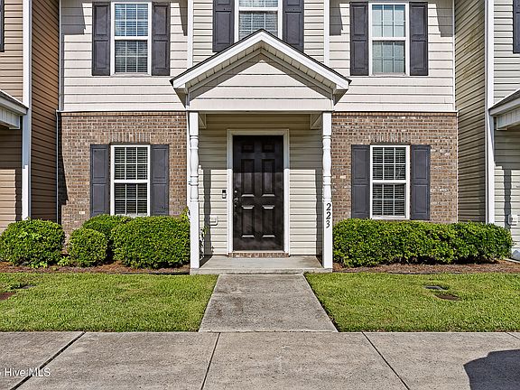 3rd image of 223 Glen Cannon Drive