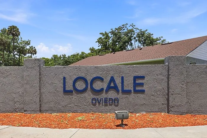 1080 Laurel Oaks Ct
