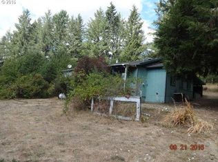 781 Binder Rd, Elkton, OR 97436