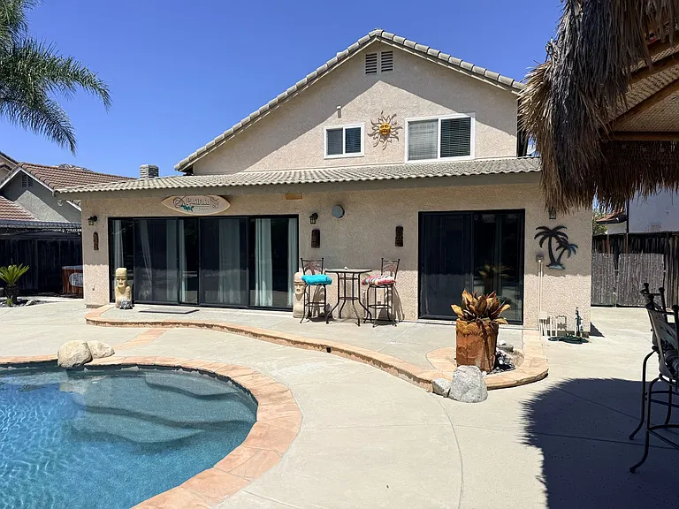 45290 Esplendor Ct — Photo 2