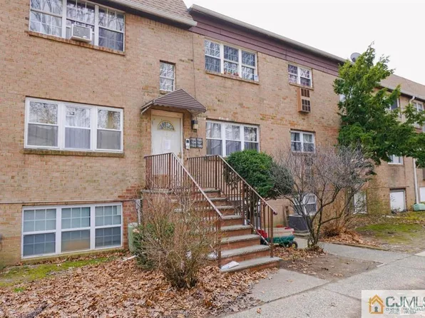 189 College Dr, Edison, NJ 08817