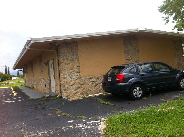 1st image of 130 Lee Blvd