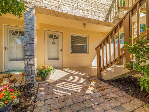 109 16th Ave APT 6, Indian Rocks Beach, FL 33785