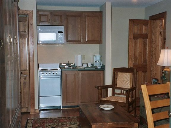Kitchenette
