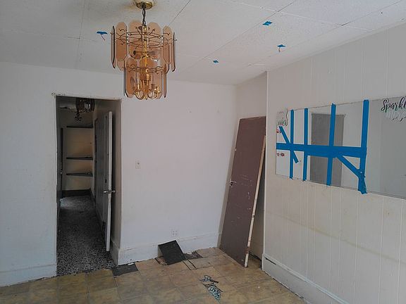 2nd image of 324 W 17th St APT 5E