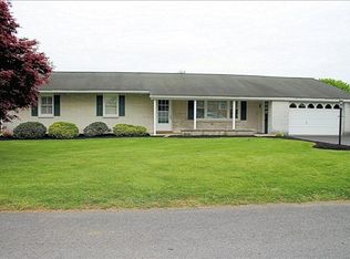 200 Reigerts Ln, Annville, PA 17003