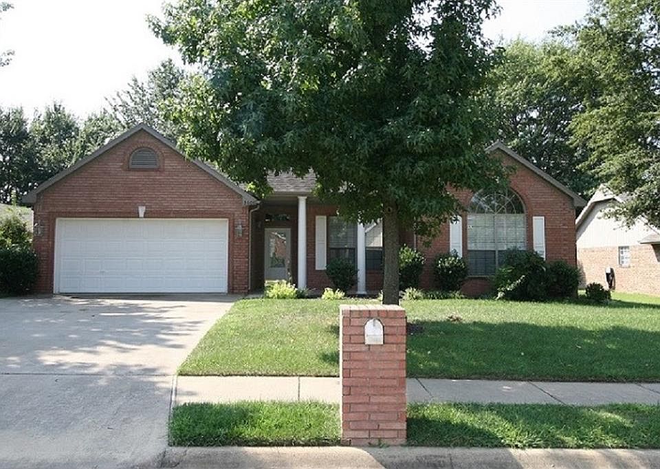 1st image of 3600 W Beech Dr