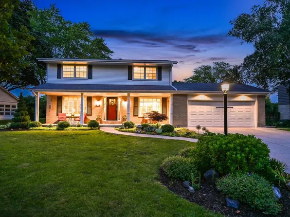 7408 N Seneca ROAD, Fox Point, WI 53217