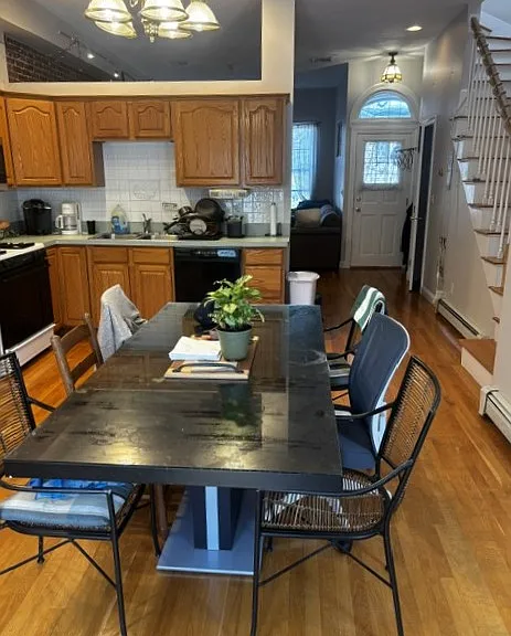 825 E 3rd St #1 — Photo 7