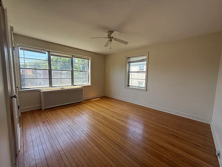 579 Center St #B5 — Photo 13