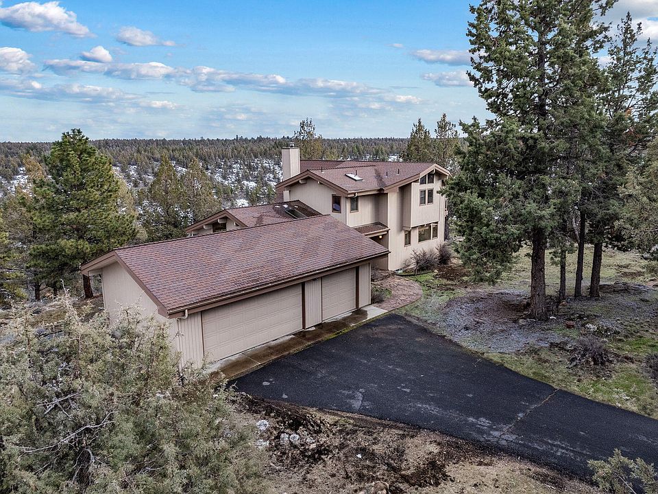 2nd image of 17685 Mountain View Rd