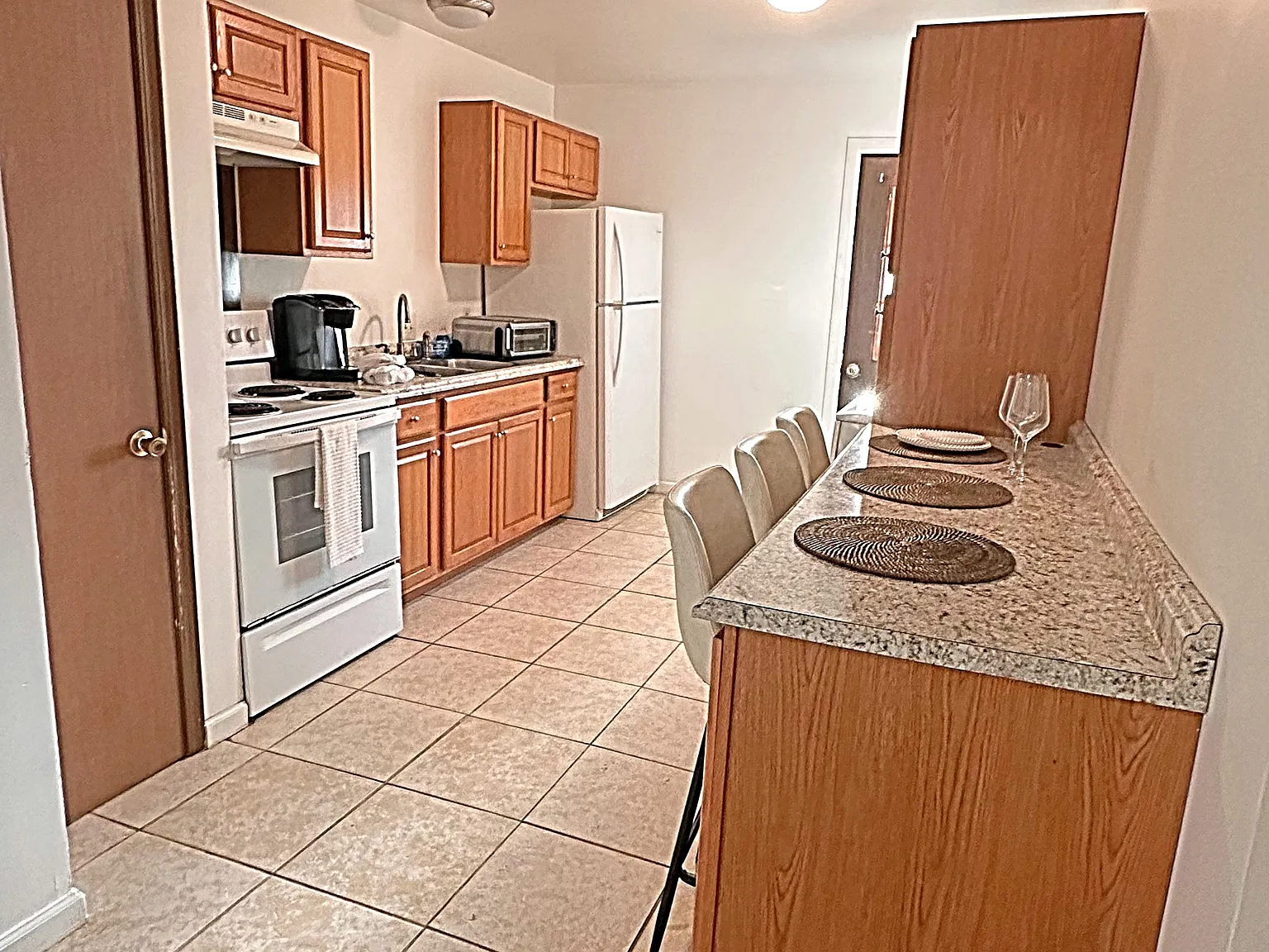 2 bed, 750 sqft, $750 — Photo 3