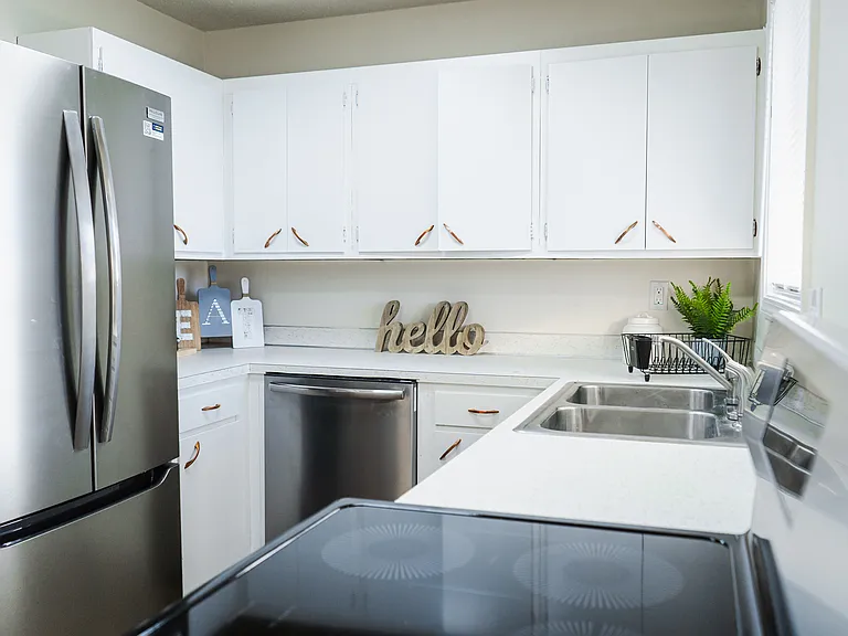 1013 N Neel St — Photo 9