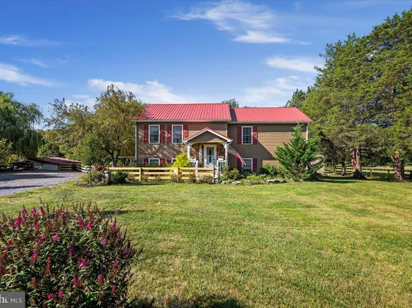 103 Cedar Grove Ln, Kearneysville, WV 25430