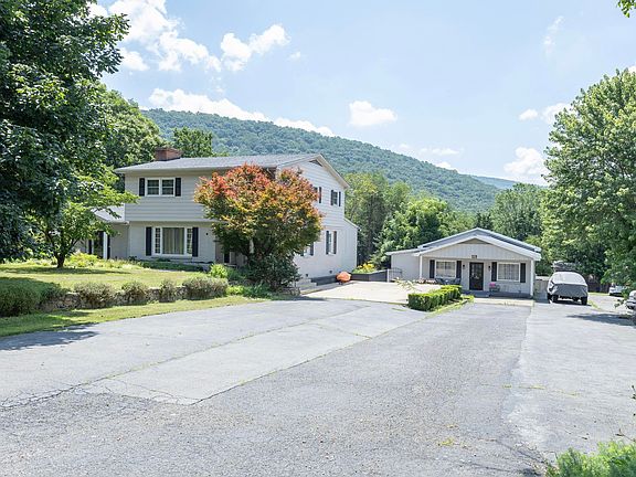 3rd image of 1307 E Dolly Ann Dr