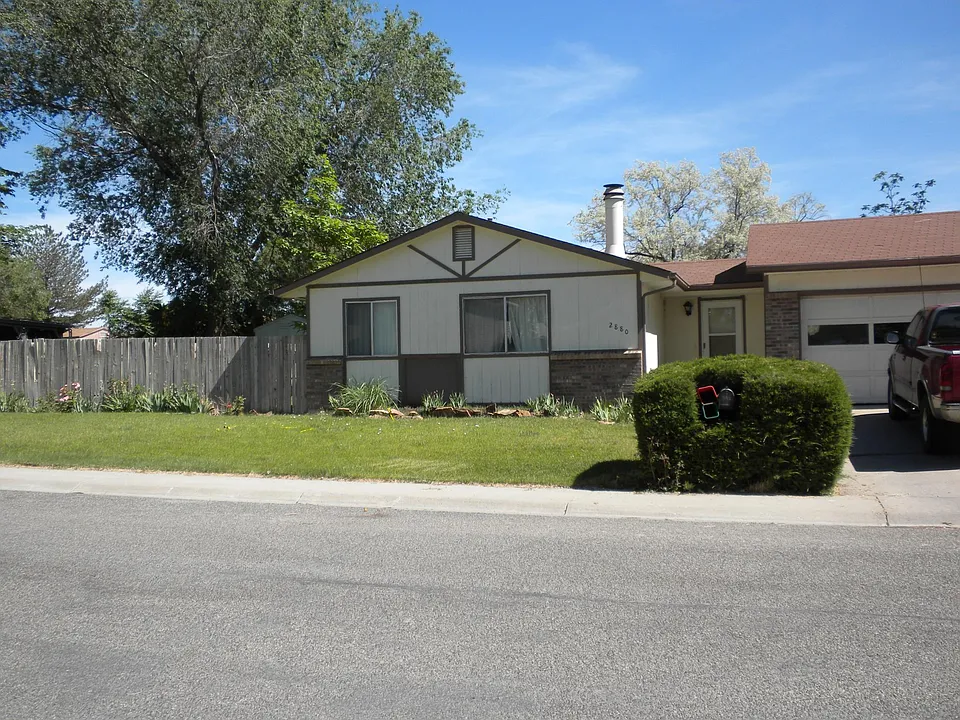 2880 Music Ave