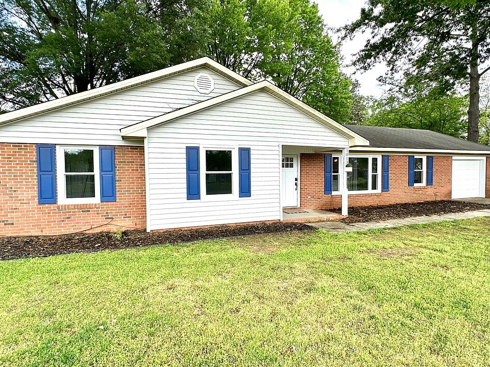 1st image of 1013 Oakstone Dr