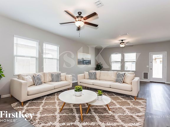 3rd image of 310 W Powell Dr