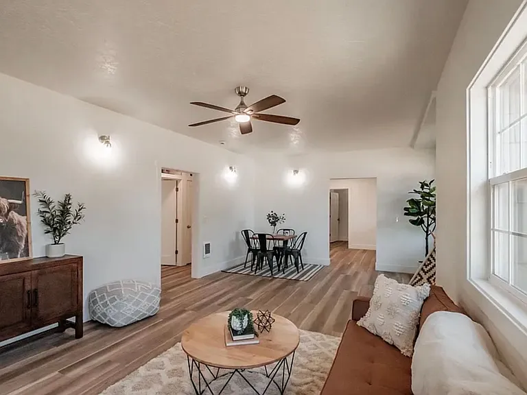 690 W Morton St — Photo 7