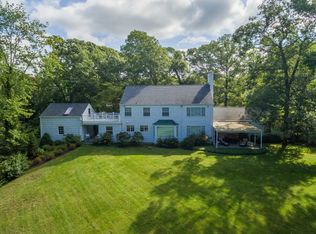 11 Oak Tree Dr, Smithtown, NY 11787