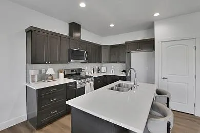 717 N Creative Way — Photo 3