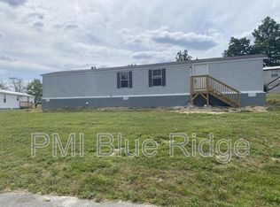 197 Friendly Cir, Hendersonville, NC 28792