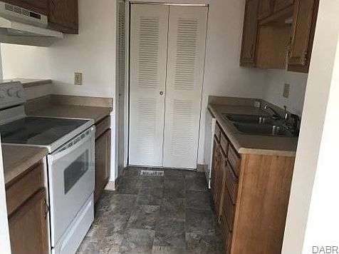4th image of 5005 Well Fleet Dr