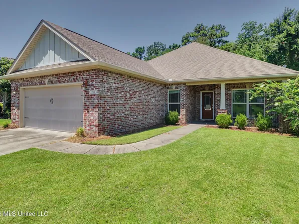 789 Bay Breeze Dr, Biloxi, MS 39532