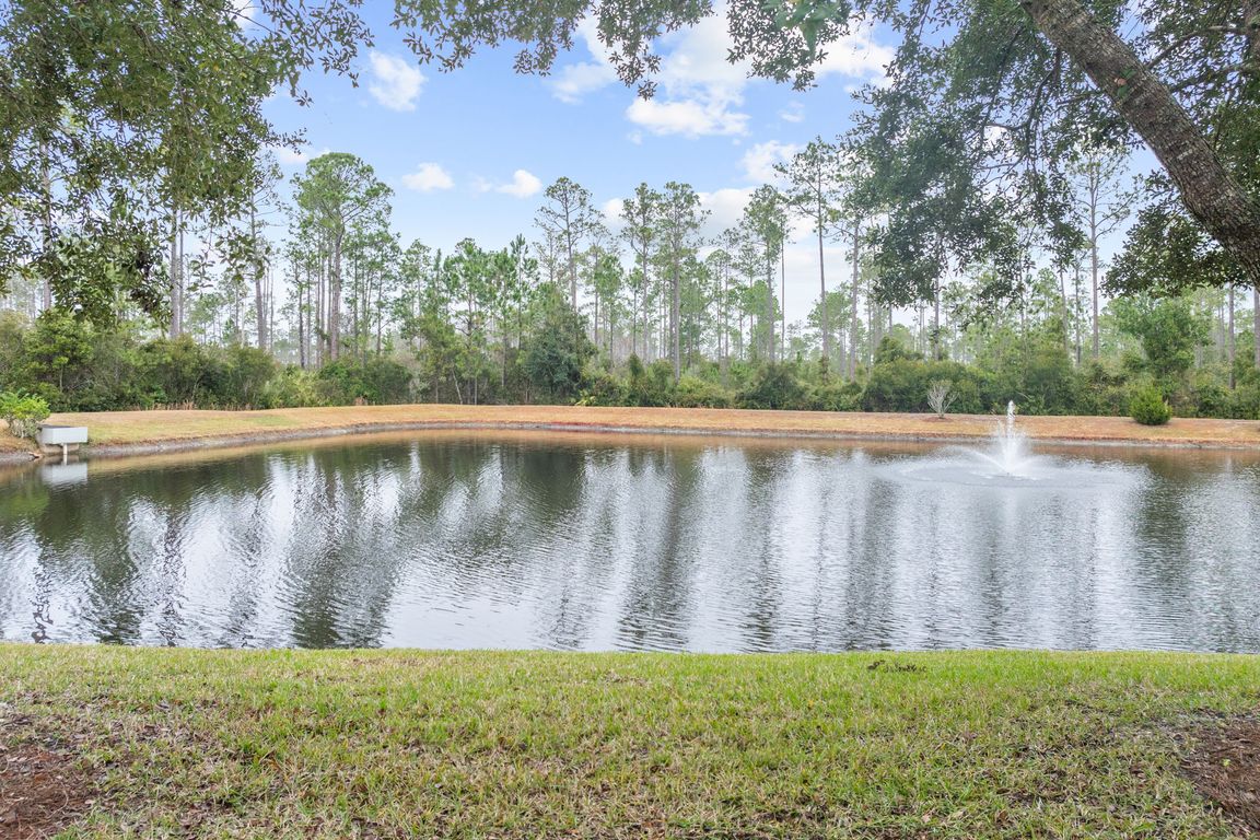 Lakeview & Privacy