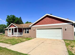 9302 White St, Clarks Hill, IN 47930