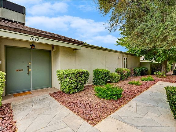 5th image of 3022 El Camino Ave