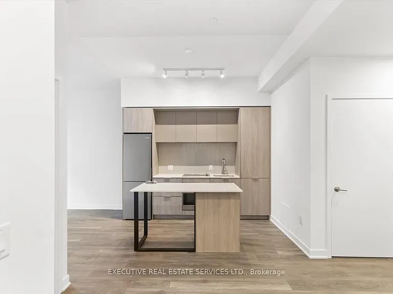 35 Tubman Ave #413 — Photo 23